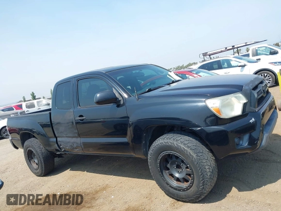 2013 Toyota Tacoma with VIN 5TFTX4CNXDX029302, listed as a IAAI auction lot 42636315 with 181,785 mi miles and . Bid and sale history available at DreamBid. Image 13.