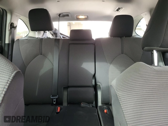 2022 Toyota Highlander LE z VIN 5TDZZRAH3NS109790, wystawiony jako Copart lot #49627715 z przebiegiem 33 113 mil mil oraz Szkoda całkowita • Salvage title. Historia ofert i sprzedaży dostępna na DreamBid. Obrazek 10.