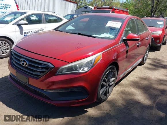 2015 Hyundai Sonata Sport with VIN 5NPE34AB6FH079884, listed as a IAAI auction lot 42045304 with 151,692 mi miles and . Bid and sale history available at carsss.com. Image 18.