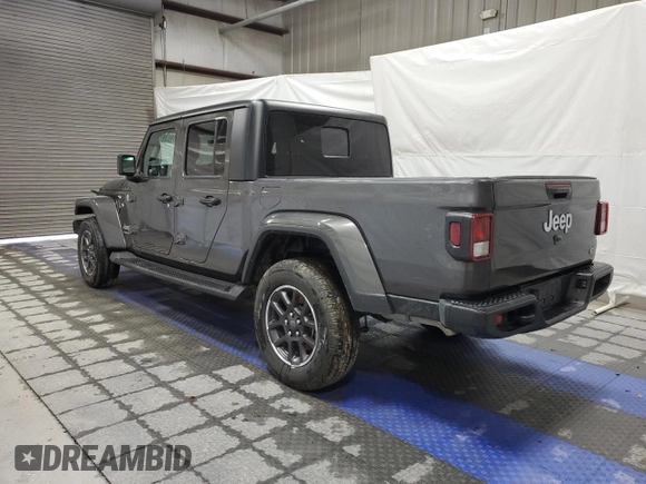 2023 Jeep Gladiator Overland z VIN 1C6HJTFGXPL560873, wystawiony jako Copart lot #47033235 z przebiegiem Nie podano mil oraz Czysty tytuł • Clean title. Historia ofert i sprzedaży dostępna na DreamBid. Obrazek 2.