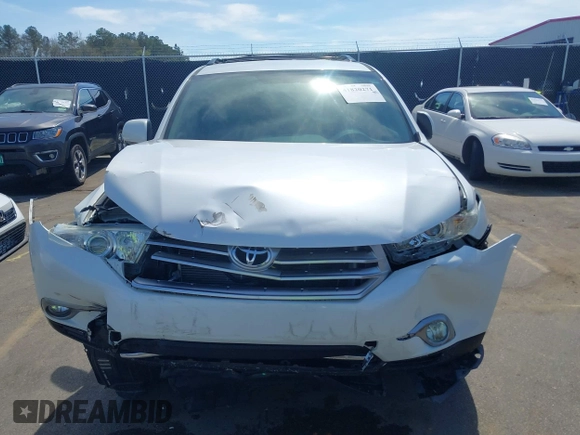 2013 Toyota Highlander with VIN 5TDZA3EH4DS042792, listed as a IAAI auction lot 41820271 with 118,536 mi miles and . Bid and sale history available at DreamBid. Image 12.