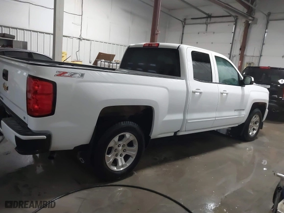 2017 Chevrolet Silverado 1500 LT with VIN 1GCVKRECXHZ188539, listed as a IAAI auction lot 41502517 with 116,428 mi miles. Bid and sale history available at carsss.com. Image 14.