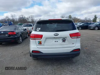 2018 Kia Sorento LX with VIN 5XYPGDA38JG426752, listed as a IAAI auction lot 41741931 with 45,912 mi miles. Bid and sale history available at carsss.com. Image 17.