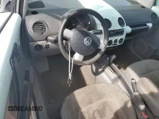 2001 Volkswagen Beetle GLS z VIN 3VWCD21C51M447957, wystawiony jako Copart lot #59517765 z przebiegiem 145 484 mil mil oraz Szkoda całkowita • Salvage title. Historia ofert i sprzedaży dostępna na DreamBid. Obrazek 8.