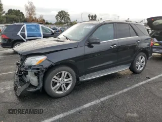 2013 Mercedes-Benz M 350 z VIN 4JGDA5JB1DA123619, wystawiony jako Copart lot #43610845 z przebiegiem 110 224 mil mil oraz Szkoda całkowita • Salvage title. Historia ofert i sprzedaży dostępna na DreamBid. Obrazek 1.