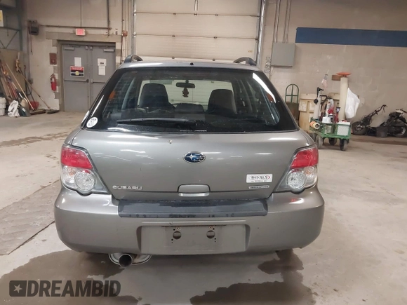 2006 Subaru Impreza i с VIN JF1GG67676H802925, выставлен на аукционе IAAI как лот 41738053 с пробегом 141 956 миль миль и . История ставок и продаж доступна на DreamBid. Изображение 15.