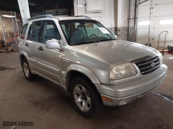 2000 Suzuki Grand Vitara JLX with VIN JS3TD62V1Y4101244, listed as a IAAI auction lot 41635060 with 169,951 mi miles. Bid and sale history available at carsss.com. Image 1.