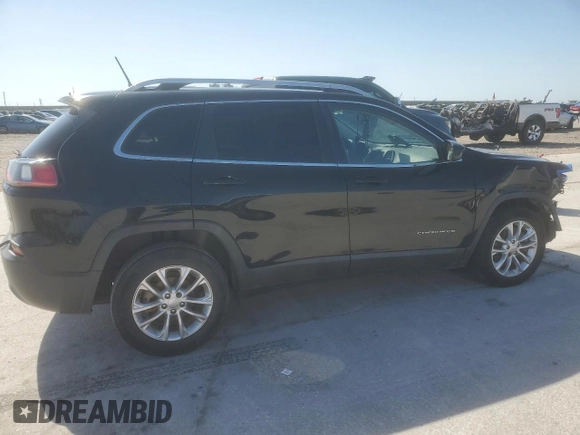 2019 Jeep Cherokee Latitude with VIN 1C4PJLCB9KD203992, listed as a Copart auction lot 52029165 with 135,534 mi miles and Salvage Title. Bid and sale history available at carsss.com. Image 3.