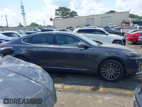 2017 Kia Cadenza Technology z VIN KNALC4J10H5047494, wystawiony jako IAAI lot #42149845 z przebiegiem 82 385 mil mil oraz . Historia ofert i sprzedaży dostępna na DreamBid. Obrazek 13.