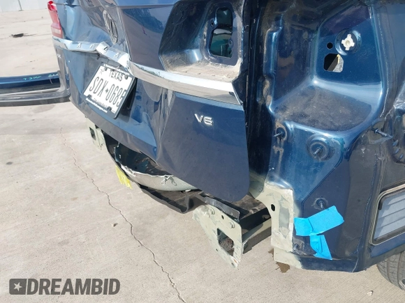 2019 Volkswagen Atlas SE with VIN 1V2WR2CA8KC618988, listed as a IAAI auction lot 42212845 with 60,481 mi miles and . Bid and sale history available at DreamBid. Image 18.