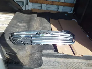 2018 Ford Transit с VIN 1FTYR1YM0JKA92299, выставлен на аукционе IAAI как лот 42585313 с пробегом 156 791 миль миль и . История ставок и продаж доступна на DreamBid. Изображение 12.