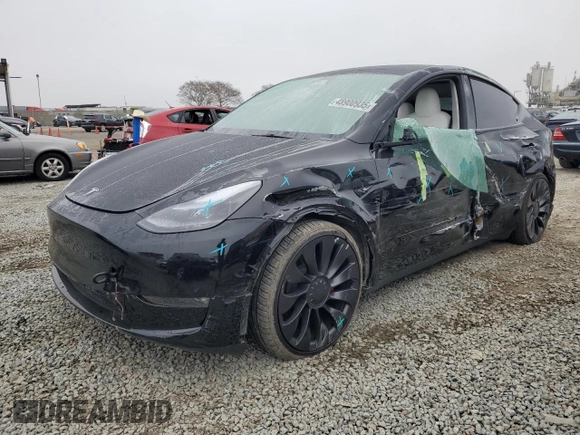 2024 Tesla Model Y Performance with VIN 7SAYGDEF1RF028278, listed as a Copart auction lot 48900935 with 41,606 mi miles and Salvage Title. Bid and sale history available at DreamBid. Image 1.