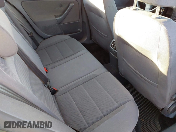 2008 Volkswagen Rabbit S with VIN WVWDA71KX8W104740, listed as a IAAI auction lot 41510756 with 148,460 mi miles and . Bid and sale history available at DreamBid. Image 8.