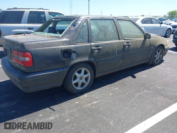 1998 Volvo S70 with VIN YV1LS5549W2431220, listed as a IAAI auction lot 42018741 with 1 mi miles. Bid and sale history available at carsss.com. Image 4.