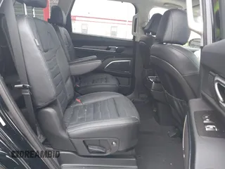 2023 Kia Telluride SX Prestige z VIN 5XYP5DGC4PG326055, wystawiony jako IAAI lot #42667122 z przebiegiem 31 303 mil mil oraz . Historia ofert i sprzedaży dostępna na DreamBid. Obrazek 8.