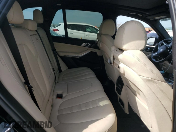 2021 BMW X5 xDrive40i z VIN 5UXCR6C03M9E85738, wystawiony jako Copart lot #47346135 z przebiegiem 28 117 mil mil oraz Szkoda całkowita • Salvage title. Historia ofert i sprzedaży dostępna na DreamBid. Obrazek 11.