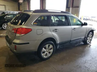 2010 Subaru Outback Premium All-Weather Anniversary z VIN 4S4BRBCC4A3353109, wystawiony jako Copart lot #60268565 z przebiegiem 135 047 mil mil oraz Szkoda całkowita • Salvage title. Historia ofert i sprzedaży dostępna na DreamBid. Obrazek 3.