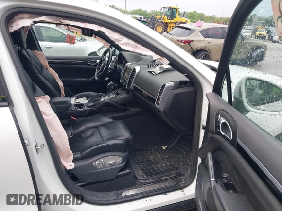2015 Porsche Cayenne Diesel with VIN WP1AF2A27FLA43805, listed as a IAAI auction lot 39412456 with Not provided miles and . Bid and sale history available at DreamBid. Image 5.
