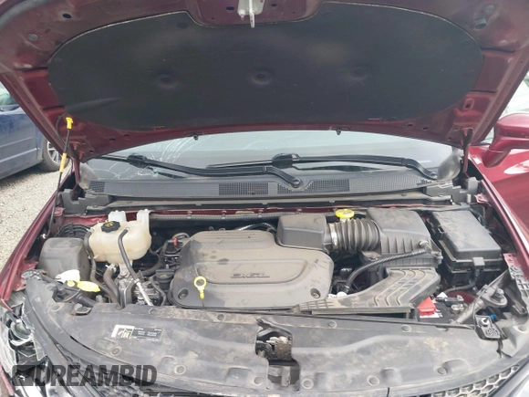2020 Chrysler Pacifica Touring with VIN 2C4RC1FG6LR142887, listed as a IAAI auction lot 42260931 with 50,008 mi miles and . Bid and sale history available at DreamBid. Image 10.