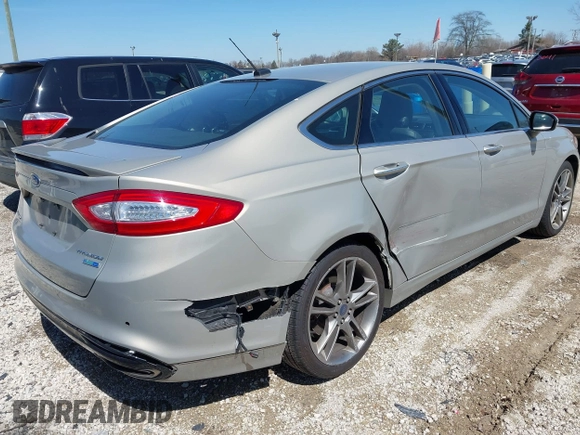 2015 Ford Fusion Titanium with VIN 3FA6P0D91FR236699, listed as a IAAI auction lot 41977478 with 203,394 mi miles. Bid and sale history available at carsss.com. Image 4.