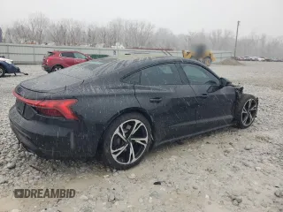 2022 Audi e-tron GT Premium Plus z VIN WAUCJBFW0N7001582, wystawiony jako Copart lot #84433364 z przebiegiem 29 221 mil mil oraz Szkody całkowita. Historia ofert i sprzedaży dostępna na DreamBid. Obrazek 3.