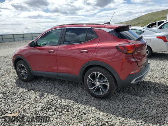 2020 Buick Encore GX Select z VIN KL4MMESL7LB104563, wystawiony jako Copart lot #57122215 z przebiegiem 48 916 mil mil oraz Szkoda całkowita • Salvage title. Historia ofert i sprzedaży dostępna na DreamBid. Obrazek 2.