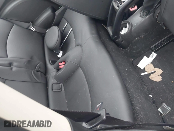 2013 MINI Hardtop with VIN WMWSU3C54DT375008, listed as a IAAI auction lot 41751594 with 136,269 mi miles and . Bid and sale history available at DreamBid. Image 8.