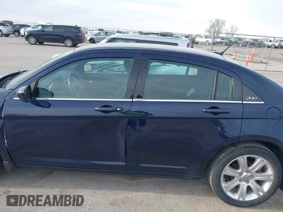 2014 Chrysler 200 Touring with VIN 1C3CCBBB2EN128771, listed as a IAAI auction lot 42148625 with 77,848 mi miles and . Bid and sale history available at DreamBid. Image 13.