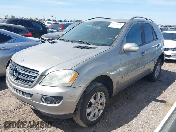 2007 Mercedes-Benz M 350 with VIN 4JGBB86E67A198474, listed as a IAAI auction lot 42323276 with 182,928 mi miles and . Bid and sale history available at DreamBid. Image 2.