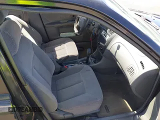 1999 Mazda Protege DX z VIN JM1BJ2228X0108327, wystawiony jako IAAI lot #41630708 z przebiegiem 171 459 mil mil oraz . Historia ofert i sprzedaży dostępna na DreamBid. Obrazek 5.