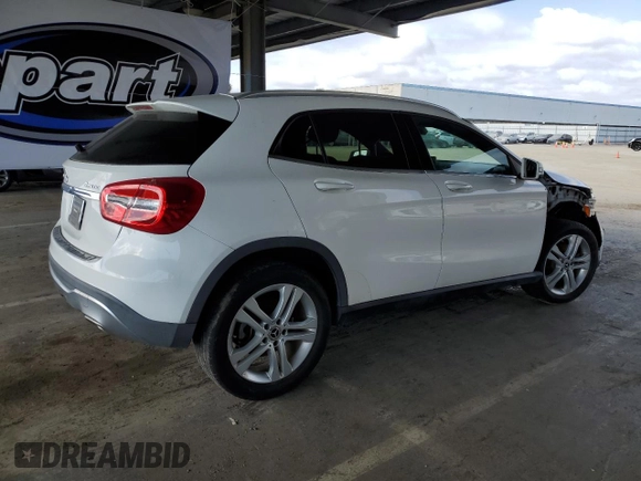 2019 Mercedes-Benz GLA 250 z VIN WDCTG4GB7KU002969, wystawiony jako Copart lot #53723225 z przebiegiem 84 382 mil mil oraz Czysty tytuł • Clean title. Historia ofert i sprzedaży dostępna na DreamBid. Obrazek 3.