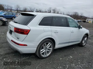 2017 Audi Q7 Prestige with VIN WA1VABF76HD012204, listed as a Copart auction lot 52627435 with 163,644 mi miles and Salvage Title. Bid and sale history available at carsss.com. Image 3.