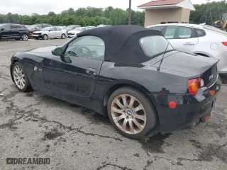 2003 BMW Z4 2.5i with VIN 4USBT33433LR66615, listed as a Copart auction lot 63520724 with 121,495 mi miles and Salvage Title. Bid and sale history available at carsss.com. Image 2.