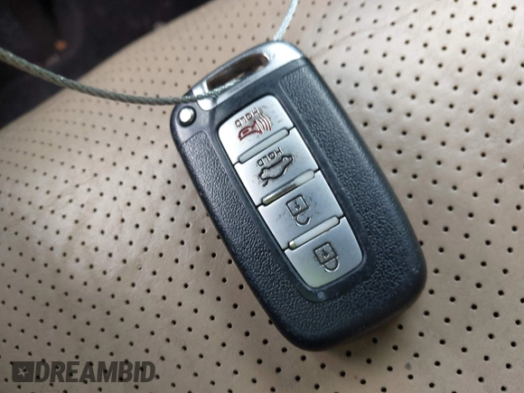 2013 Hyundai Azera с VIN KMHFH4JG7DA229860, выставлен на аукционе IAAI как лот 42391312 с пробегом 151 503 миль миль и . История ставок и продаж доступна на DreamBid. Изображение 11.