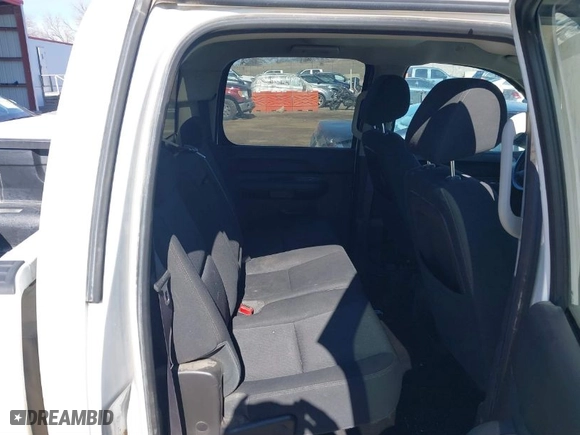 2012 Chevrolet Silverado 1500 LT with VIN 1GCPKSE73CF181350, listed as a IAAI auction lot 41656231 with 131,322 mi miles. Bid and sale history available at carsss.com. Image 8.
