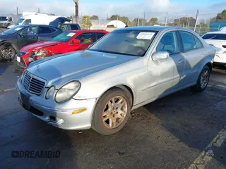 2003 Mercedes-Benz E 320 z VIN WDBUF65J33A347873, wystawiony jako IAAI lot #41568345 z przebiegiem 119 174 mil mil oraz . Historia ofert i sprzedaży dostępna na DreamBid. Obrazek 22.