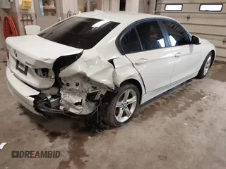 2014 BMW 3 Series 320i xDrive with VIN WBA3C3C52EPV90601, listed as a IAAI auction lot 42082100 with 1 mi miles. Bid and sale history available at carsss.com. Image 4.