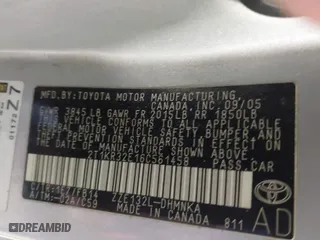 2006 Toyota Matrix STD with VIN 2T1KR32E16C561458, listed as a IAAI auction lot 41301657 with 159,571 mi miles. Bid and sale history available at carsss.com. Image 9.