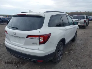 2022 Honda Pilot Sport with VIN 5FNYF6H32NB051544, listed as a IAAI auction lot 42081135 with 16,728 mi miles and . Bid and sale history available at carsss.com. Image 4.