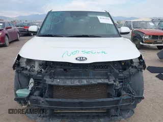 2020 Kia Soul LX with VIN KNDJ23AU0L7056999, listed as a IAAI auction lot 40407656 with 106,634 mi miles. Bid and sale history available at carsss.com. Image 13.