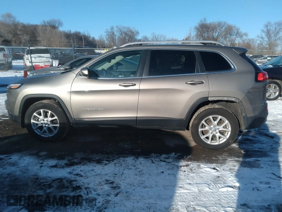 2017 Jeep Cherokee Latitude с VIN 1C4PJMCS8HW620426, выставлен на аукционе IAAI как лот 41252209 с пробегом 136 138 миль миль и . История ставок и продаж доступна на DreamBid. Изображение 14.