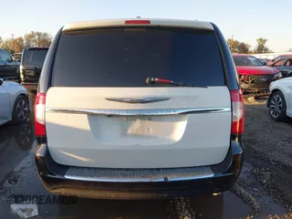 2011 Chrysler Town & Country Limited with VIN 2A4RR6DG4BR716460, listed as a IAAI auction lot 41073221 with 136,779 mi miles. Bid and sale history available at carsss.com. Image 16.