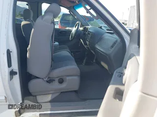 2003 Ford F-150 XL с VIN 1FTRX18L23NB93718, выставлен на аукционе IAAI как лот 42286043 с пробегом 274 079 миль миль и . История ставок и продаж доступна на DreamBid. Изображение 5.