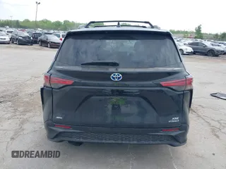 2023 Toyota Sienna XSE with VIN 5TDDSKFC5PS104449, listed as a IAAI auction lot 42270422 with 28,016 mi miles and . Bid and sale history available at DreamBid. Image 17.