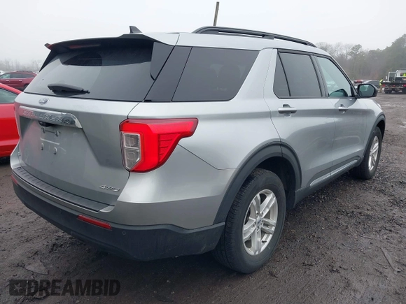 2023 Ford Explorer XLT with VIN 1FMSK8DH4PGA98237, listed as a IAAI auction lot 41950465 with 25,493 mi miles. Bid and sale history available at carsss.com. Image 4.