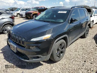 2018 Jeep Cherokee Limited with VIN 1C4PJLDXXJD563703, listed as a Copart auction lot 65749914 with 122,338 mi miles and Salvage title. Bid and sale history available at DreamBid. Image 1.