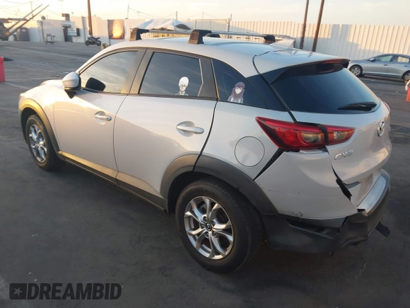 2018 Mazda CX-3 Sport with VIN JM1DKDB72J0305708, listed as a IAAI auction lot 40915983 with 65,324 mi miles. Bid and sale history available at carsss.com. Image 3.