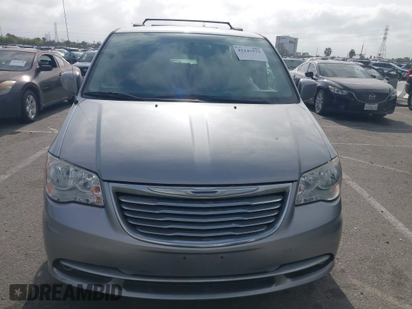 2016 Chrysler Town & Country Touring with VIN 2C4RC1BG0GR173192, listed as a IAAI auction lot 42247573 with 186,187 mi miles and . Bid and sale history available at DreamBid. Image 12.