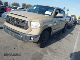 2017 Toyota Tundra 2WD SR5 with VIN 5TFEY5F17HX225871, listed as a IAAI auction lot 41954311 with 125,917 mi miles. Bid and sale history available at carsss.com. Image 2.