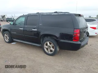 2008 Chevrolet Suburban LT w/3LT with VIN 3GNFC16078G196533, listed as a IAAI auction lot 41867276 with 353,453 mi miles. Bid and sale history available at carsss.com. Image 3.